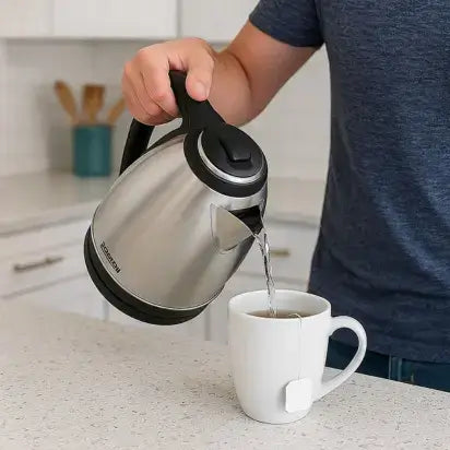 Chaleira Elétrica em Inox 1,8L