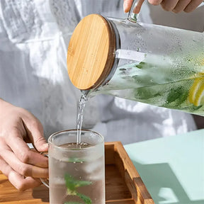 Jarra de Vidro com Tampa de Bambu