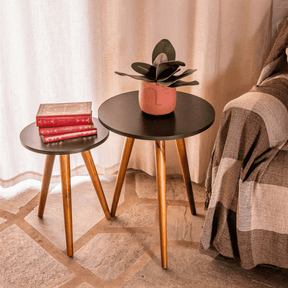Mesa de Apoio Lateral Redonda Pé Palito Retrô